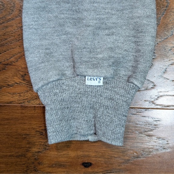 Vintage Levis Raglan Sweatshirt XL 24x24 Heather Gray Tricolor Logo Patch - Picture 6 of 13